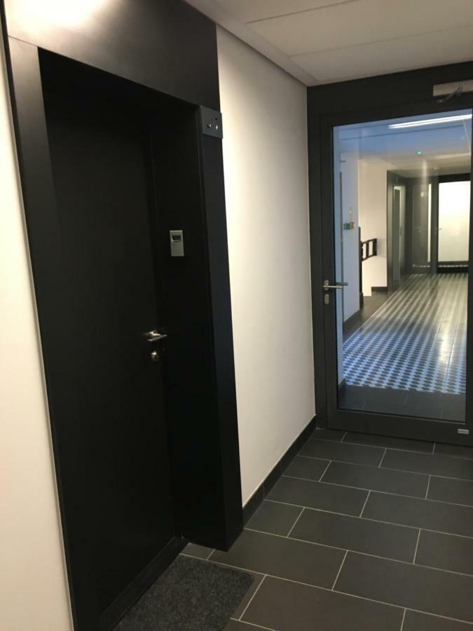 Moko Apartment Parking W Cenie Warschau Exterior foto